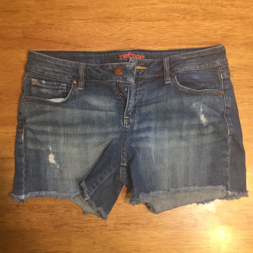 Refuge Jean shorts size 8
